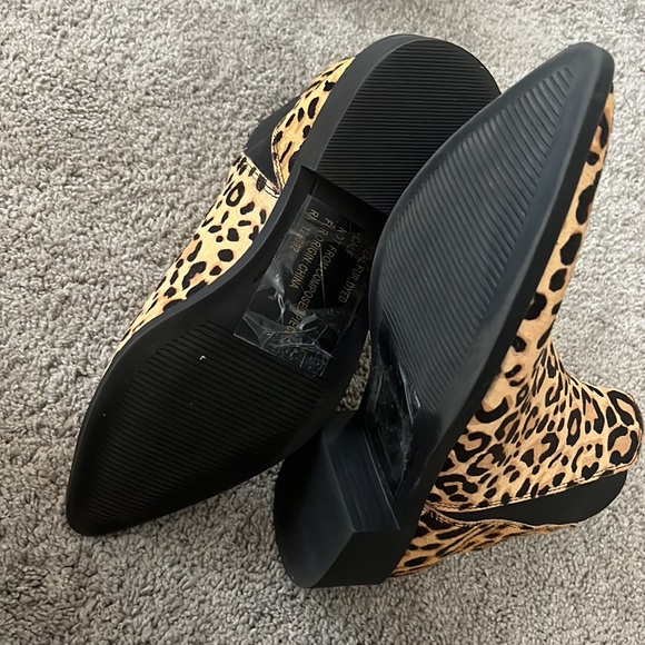 Steve Madden Leopard Boot - Picture 4 of 6